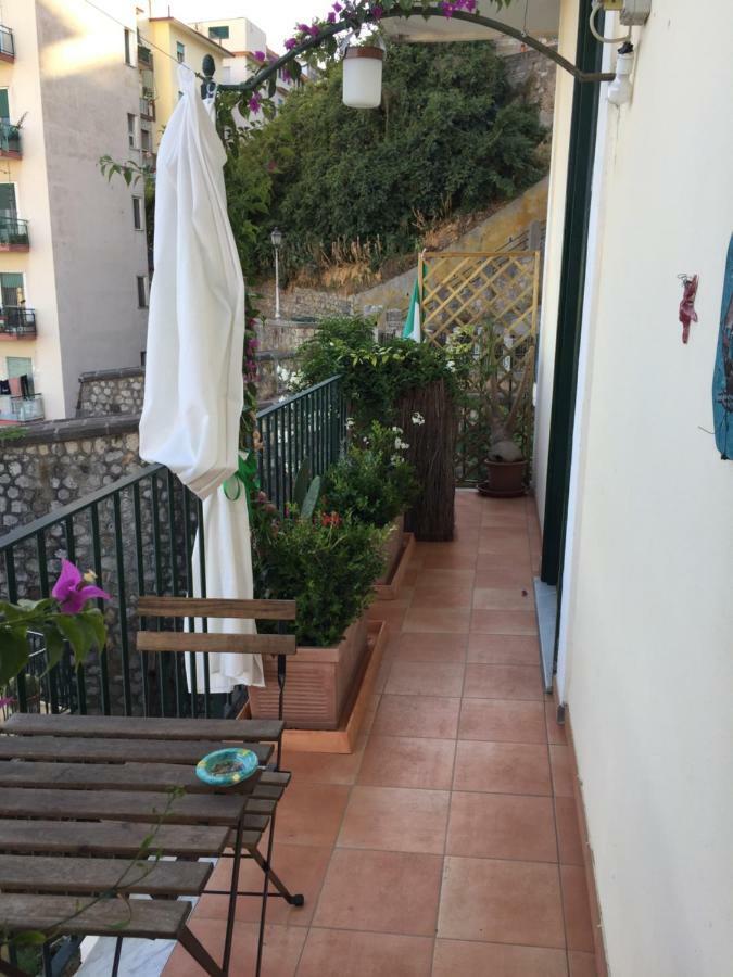 Fronte Al Porto Apartment Салерно Екстериор снимка