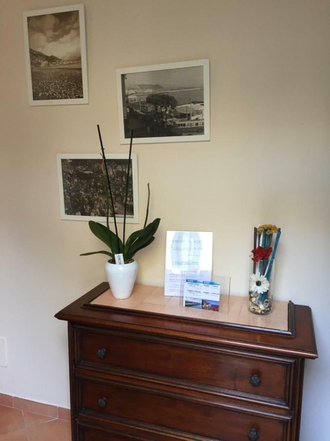 Fronte Al Porto Apartment Салерно Екстериор снимка