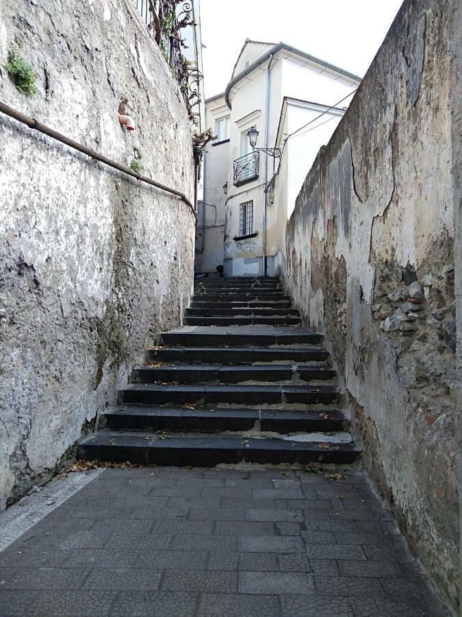 Fronte Al Porto Apartment Салерно Екстериор снимка