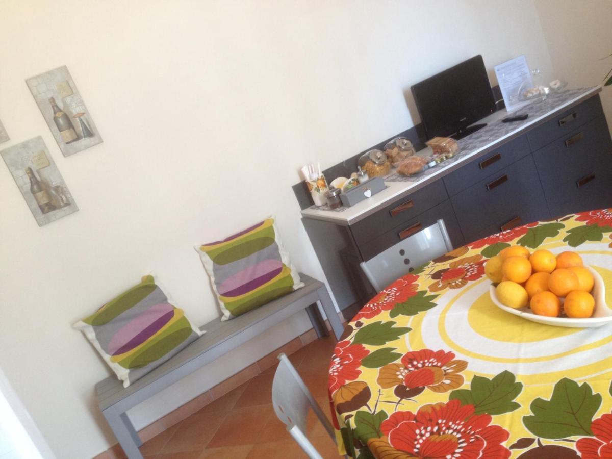 Fronte Al Porto Apartment Салерно Екстериор снимка